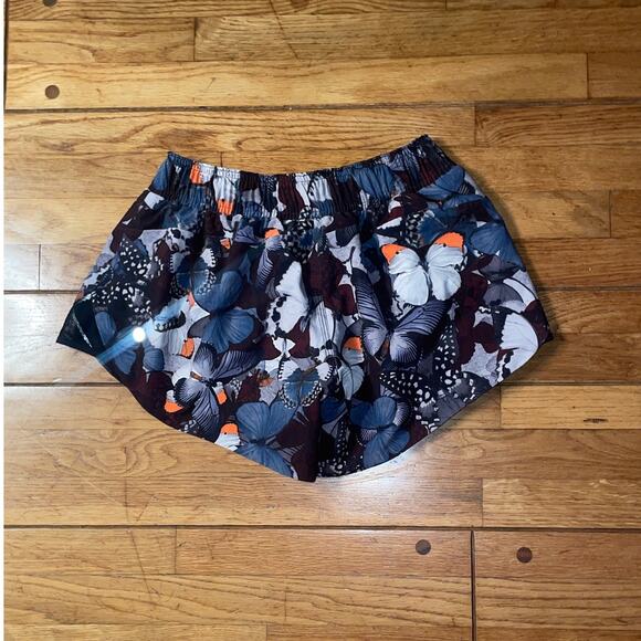 Lululemon Go The Distance Short Reversible - Picture 2 of 14